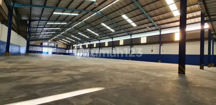 For Rent! Neat Warehouse in Rawa Buaya - Cengkareng, West Jakarta