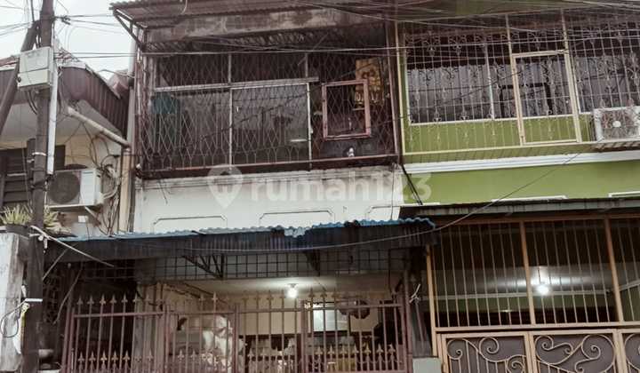 Cheapest! 3-Storey Shophouse in Tanah Sereal - Jembatan Lima, West Jakarta