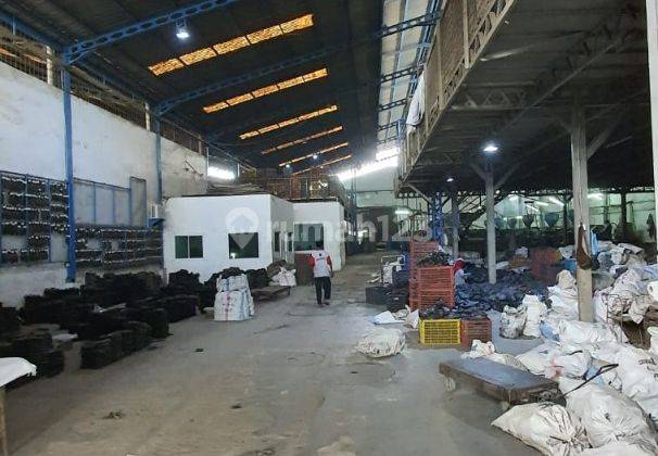 DIJUAL CEPAT Tanah dan Pabrik di Raya Utama Perancis. Luas tanah 9010m. IZIN INDUSTRI 17