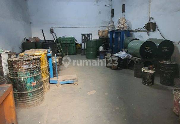 DIJUAL CEPAT Tanah dan Pabrik di Raya Utama Perancis. Luas tanah 9010m. IZIN INDUSTRI 18