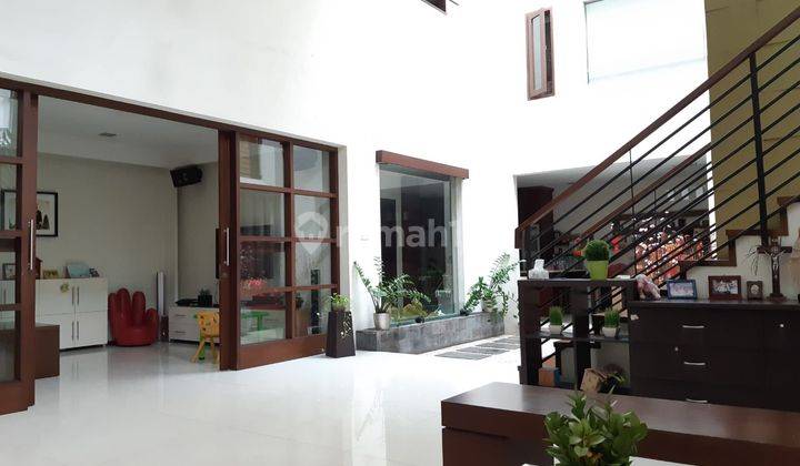 DIJUAL Rumah Hook
di Taman Surya 5. RAPI dan SIAP HUNI 2