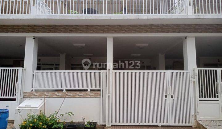 DIJUAL Rumah 2,5 Lantai di Park Residence, Taman Surya 1