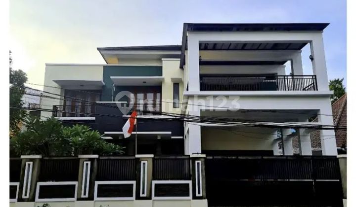 DIJUAL Rumah Strategis di Mendut Menteng, Jakarta Pusat DIJUAL Rumah Strategis di Mendut Menteng, Jakarta Pusat