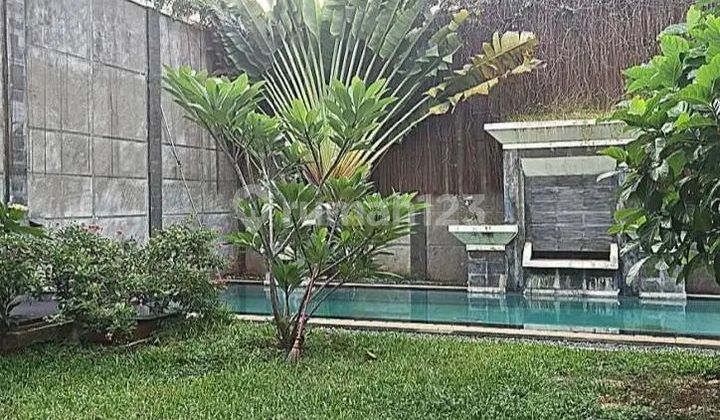 FOR SALE Strategic House in Mendut Menteng, Central Jakarta 2