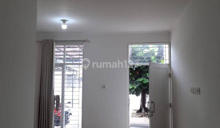 DIJUAL Rumah 2 Lantai SIAP HUNI di Royal Palm, Jakarta Barat 
 1