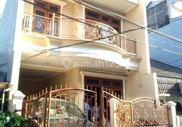 DIJUAL Rumah 2,5 Lantai di Tanjung Duren Utara, Jakarta Barat
 1