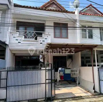 Hot Listing ! Rumah 2 Lantai Di Taman Palem Lestari, Jakarta Barat