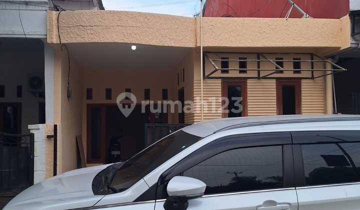 For Sale House In Villa Mutiara Gading 2, Jl. Raya Bumi Anggrek - Alamanda Cluster