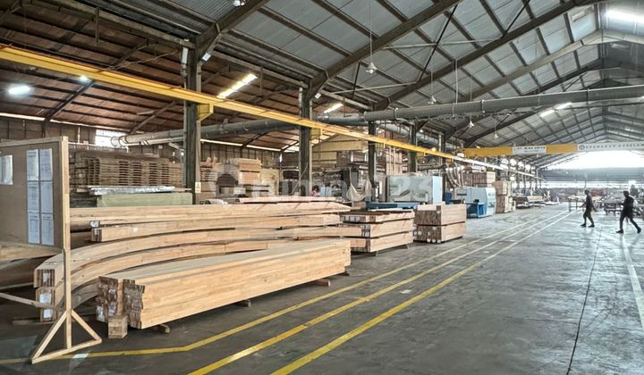 Factory & Warehouse in Jiep Industrial Area - Pulogadung, East Jakarta Factory & Warehouse in Jiep Industrial Area - Pulogadung, East Jakarta