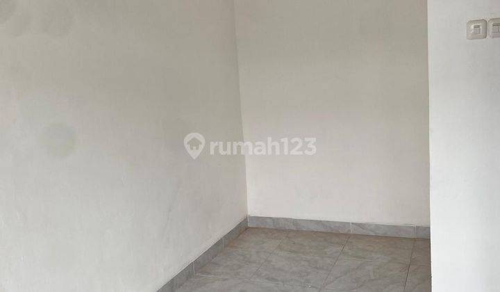 Rumah Minimalis 2 Lantai Di Perumahan Daan Mogot Baru, Jakarta Barat 2