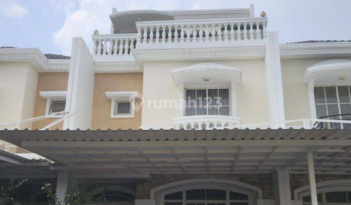 Rumah 3 Lantai Full Furnished Di Cluster Europe, Green Lake Ciy
 1