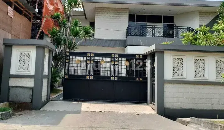 Di Bawah NJOP ! Rumah 2 Lantai di Sunter Danau Permai Timur. Ada Kolam Renang Di Bawah NJOP ! Rumah 2 Lantai di Sunter Danau Permai Timur. Ada Kolam Renang
