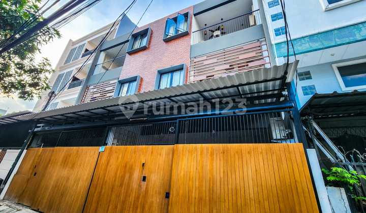 Kost Baru 3 Lantai Full Penghuni Di Tanjung Duren, Jakarta Barat Kost Baru 3 Lantai Full Penghuni Di Tanjung Duren, Jakarta Barat