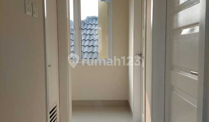 Dijual Rumah 3 Lantai Samara Village Gading Serpong 2