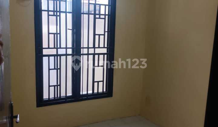 For Rent: 1-Story House in a Strategic Location at Medang Lestari Residential Area, Gading Serpong 2