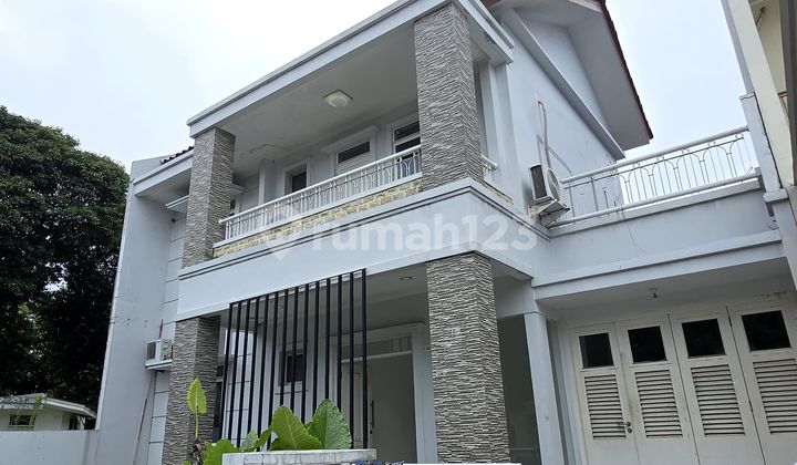 For Rent Semi-Furnished 2-Story House in BSD Puspita Loka For Rent Semi-Furnished 2-Story House in BSD Puspita Loka