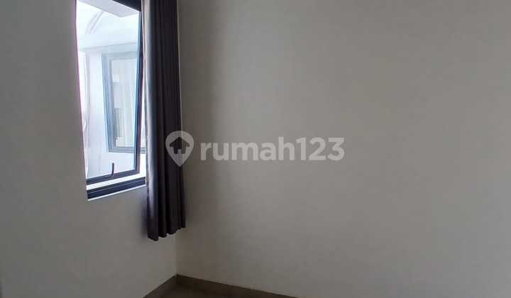 Dijual Rumah Siap Huni Di Cluster Yuthica BSD Puspita Loka 2