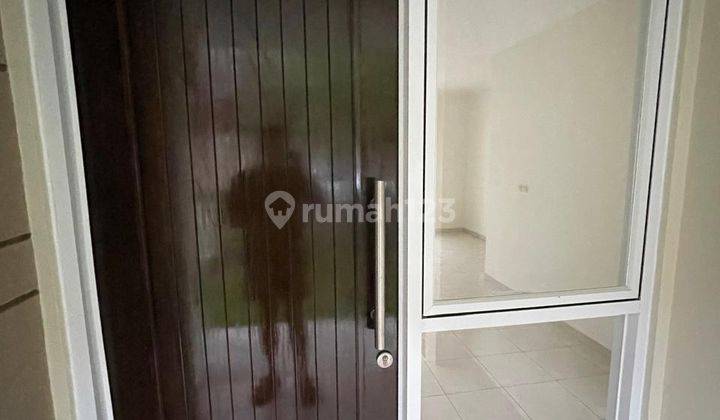 Dijual Rumah Baru Suvarna Sutera, Tangerang 2