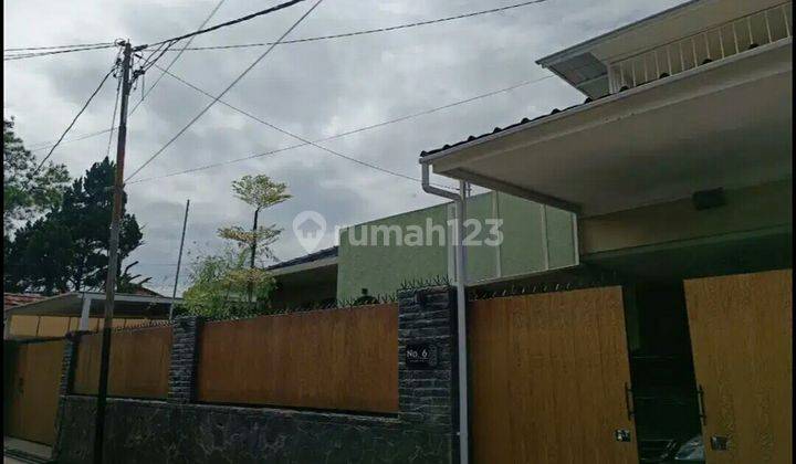 Rumah 1,5 lantai SHM Bagus baru renovasi di Sulaksana Baru 2