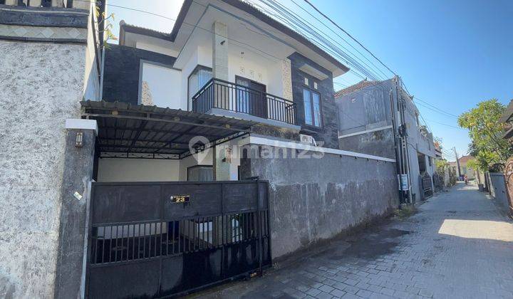 Rumah Modern Minimalist 2 Lantai Di Pemogan. Harian/bulanan/tahunan. Cukup Bawa Koper Saja.. Rumah 1