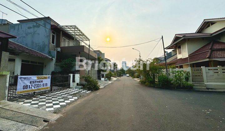 RUMAH TUA HITUNG TANAH DI PURI INDAH 2