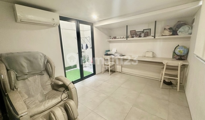 Quick Sale Ready to Live In Fully Furnished Impresahaus Tabebuya Bsd Quick Sale Ready to Live In Fully Furnished Impresahaus Tabebuya Bsd