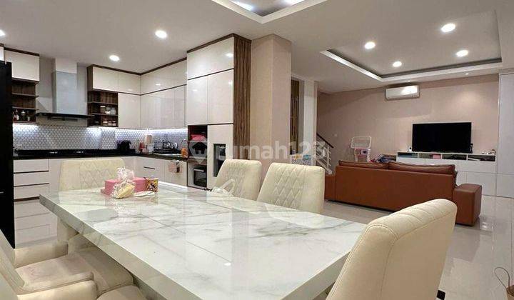 Furnished Cantik Di Serenade Lake, Gading Serpong Serenade Lake 2