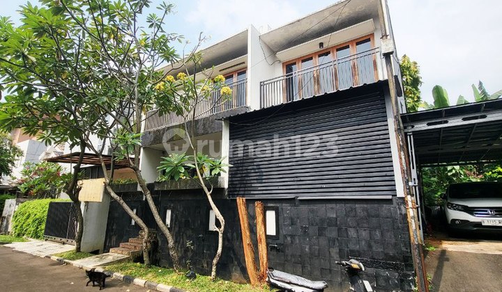 Luxury House 2 In 1 (2 Houses Become 1) with Access from 2 Roads in Bintaro, Tangsel. 2