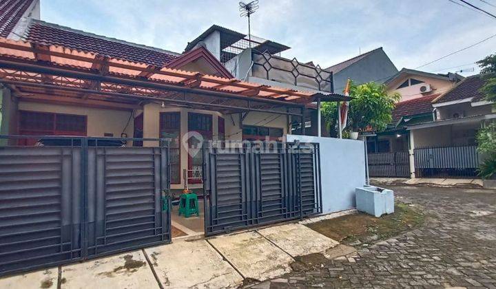 Rumah Hook 1.5 Lantai Jatibening Estate Bebas Banjir 1