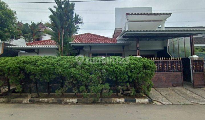 Rumah Terawat Strategis  Siap Huni di Pondok Bambu Jakarta Timur 1