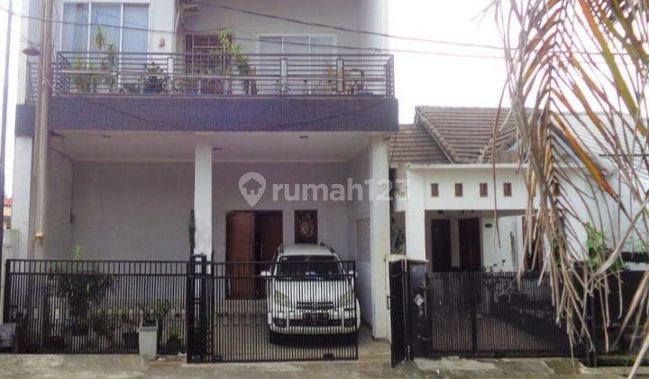 Rumah 2 Lantai dlm Perumahan Bukit Golf Cibubur 1