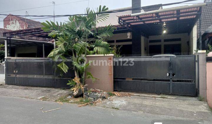 Rumah Siap Huni Terawat dlm Perumahan Besar di Jatiwaringin  1