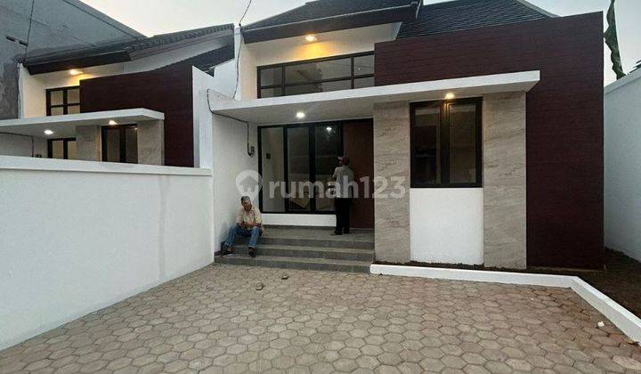 Rumah Baru Luas selangkah ke Jalan Raya Kodau Jati Mekar Bekasi 1