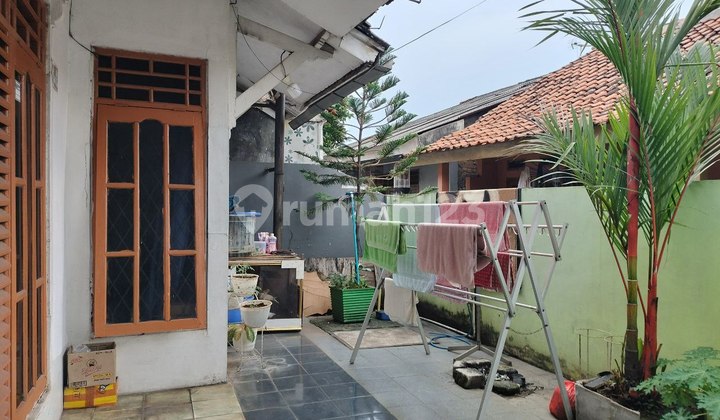 Rumah Sederhana Tanah Luas Akses Jalan 2 Motor Di Jatikramat