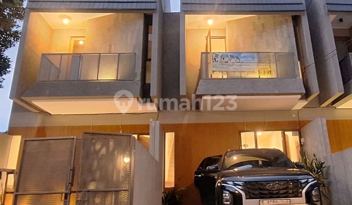 Rumah Baru Selangkah ke Jalan Raya Kodau Dkt ke Tol Jatiwarna Bekasi