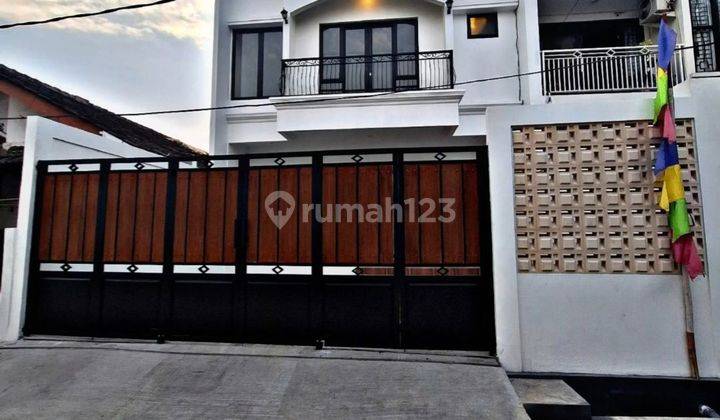 Rumah  Classic Di Perumahan Jatibening Strategis Dkt Lrt Dan Tol 1