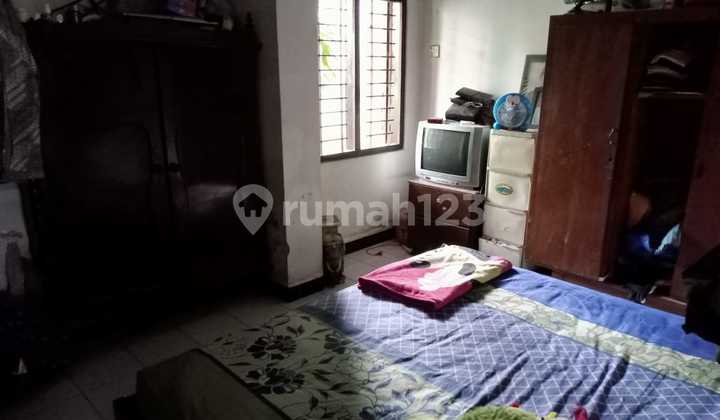 RUMAH MODEL LAMA SHM CARPORT LEBAR CINDE CANDISARI  2