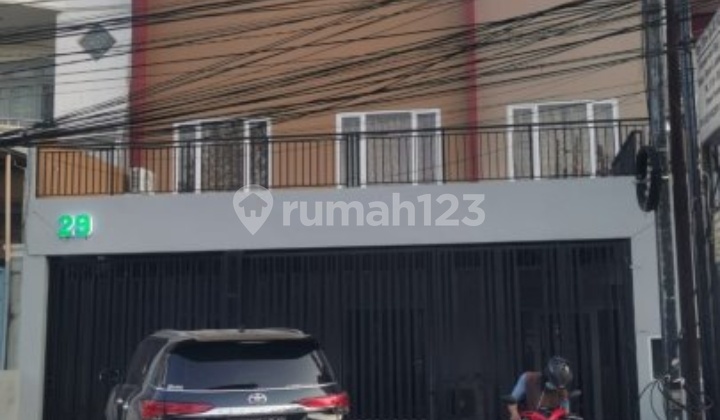 For Quick Rent: 4-Story Attached Shophouse