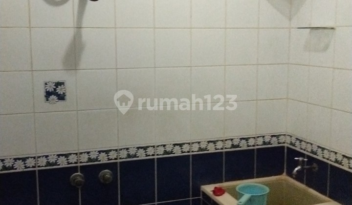 Disewakan rumah taman palem lestari jakarta barat 4