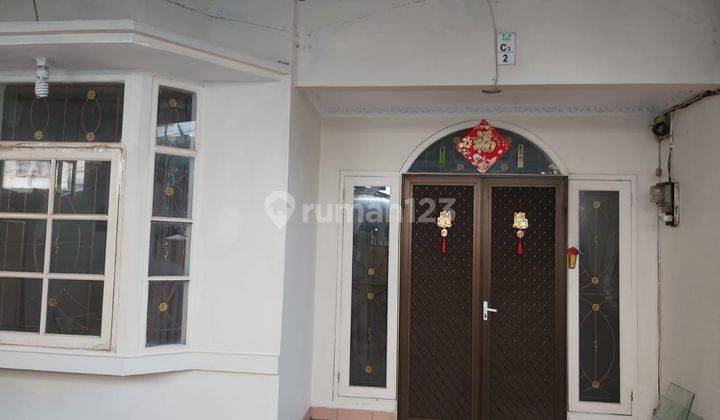 Dijual rumah taman palem lestari bagus rapi jakbar 1