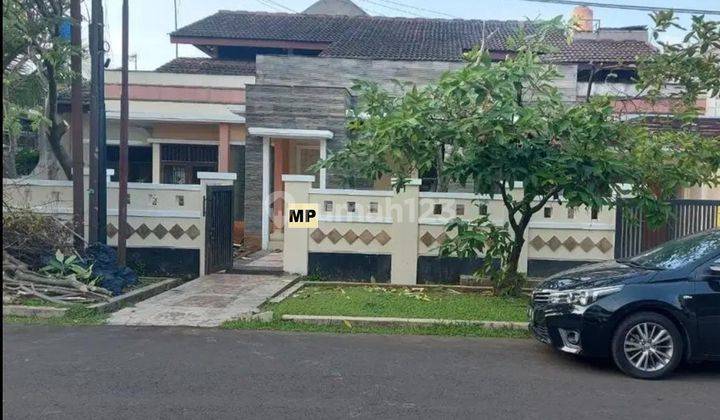 Dijual Rumah Cantik 3 Lantai, Area Cibubur 2