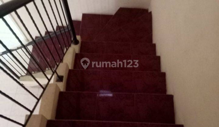 Dijual Rumah Strategis, Area Raffles Hills 2