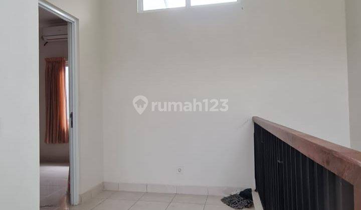 Dijual Rumah 2 Lantai, Area Kota Wisata  1