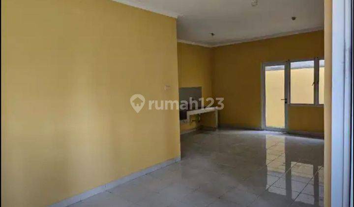 Dijual Rumah Cantik 2 Lantai, Area Kota Wisata 2