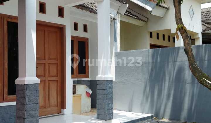 For Sale Ready-to-Occupy House in Arcamanik Complex Near Antapani Cisaranten 2