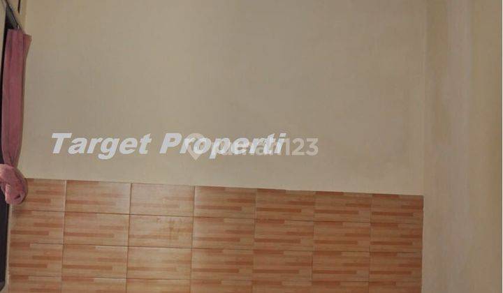 Rumah Bagus Unfurnished SHM di Legenda Wisata, Bogor 6