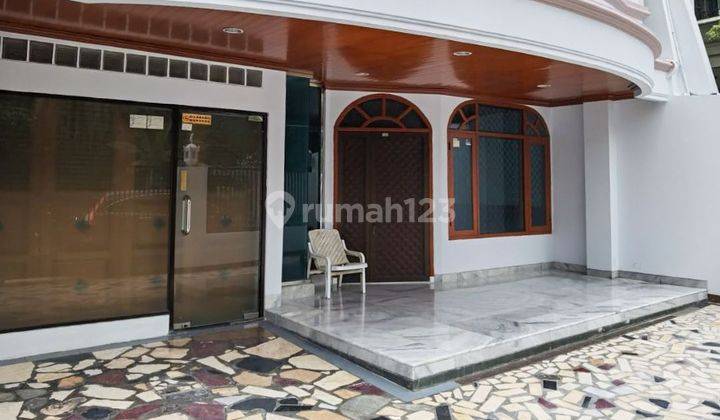 Rumah 2½ Lantai Di Kebon Jeruk Shm Sudah Renovasi 2