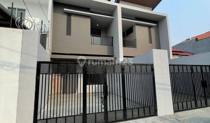 Rumah Baru 2 Lantai Di Kavling Dki 1