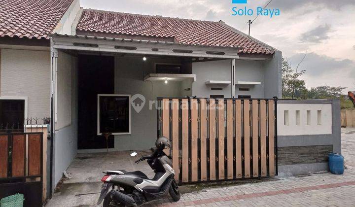 Rumah Siap Huni Minimalis Modern Di Cluster Favorit Dekat Mojosongo, Solo 1
