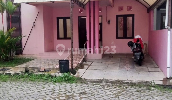 Rumah Cantik Siap Huni Di Cluster Dekat Mall The Park, Solo Baru